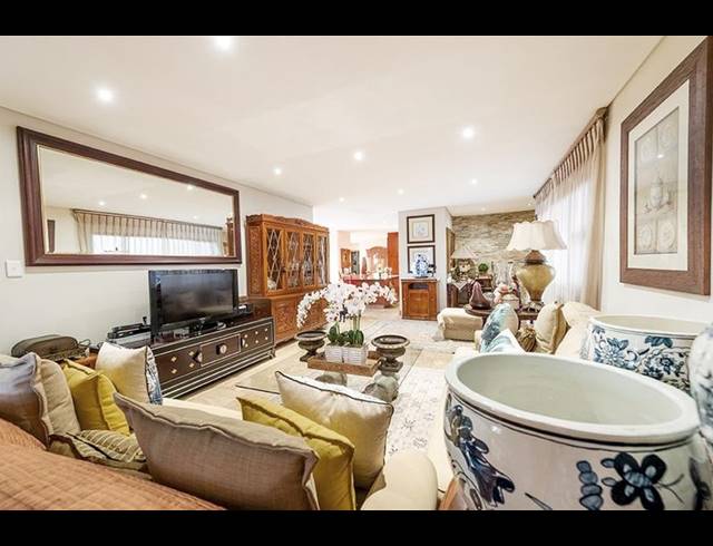 4 BEDROOM APARTMENT FOR SALE IN MORNINGSIDE